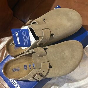 Birkenstock taupe Boston Clogs